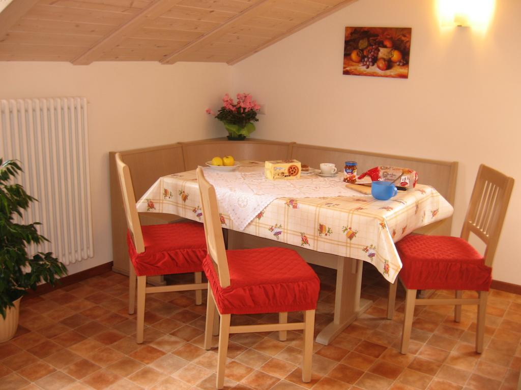 Appartement Casa Rondine à Molveno Chambre photo