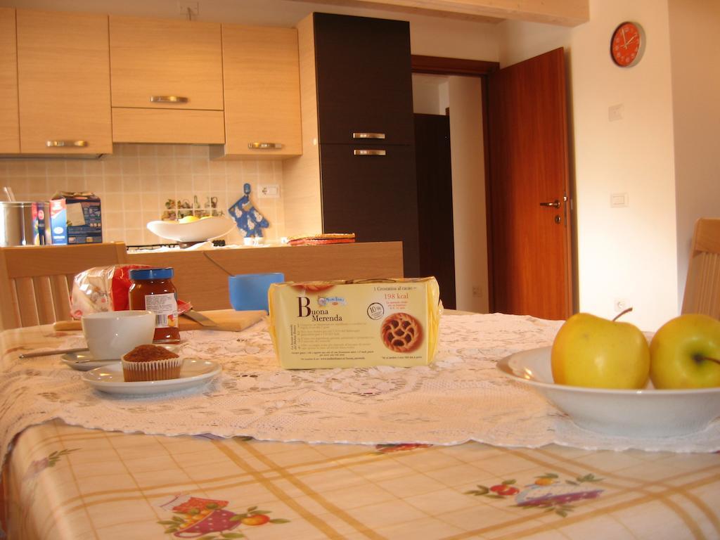 Appartement Casa Rondine à Molveno Chambre photo